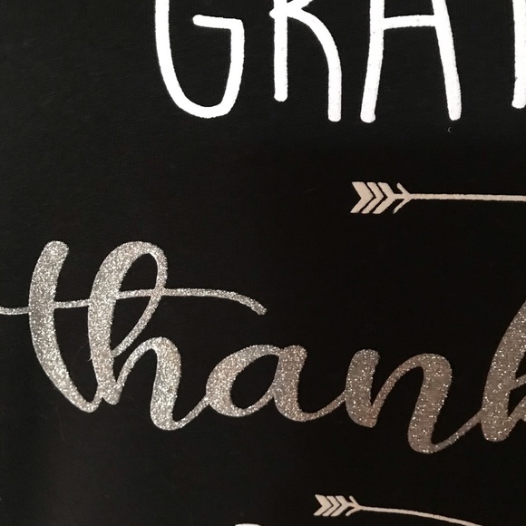 89th & MADISON LONG SLEEVED TOP - Picture 4 of 6